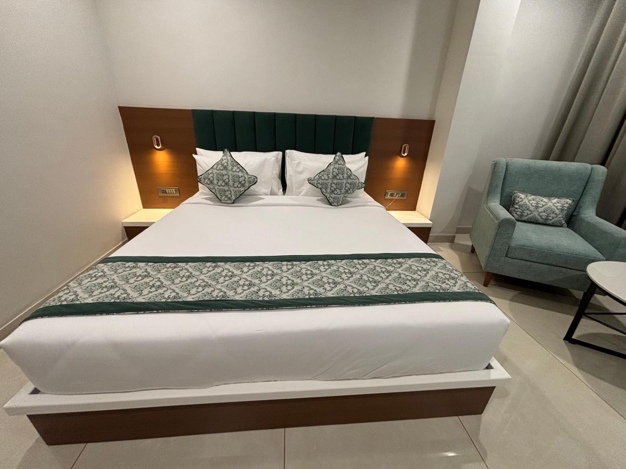 Hotel The Crown Inn Jhunjhunu Экстерьер фото